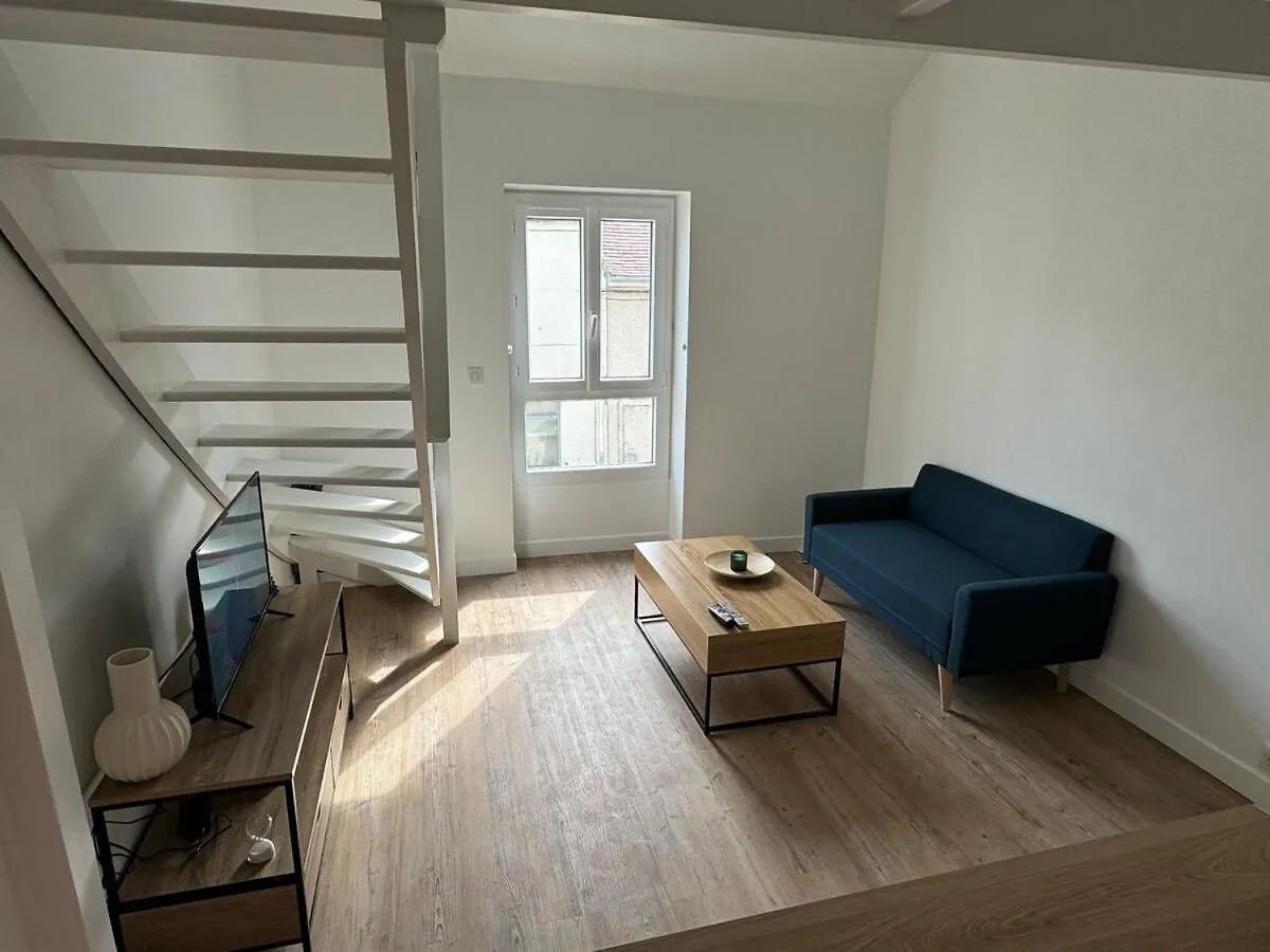 Cosy Apartment In City Center Palaiseau Francia